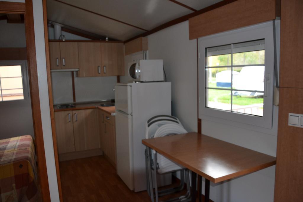 Camping Fuentes Blancas Burgos Phòng bức ảnh