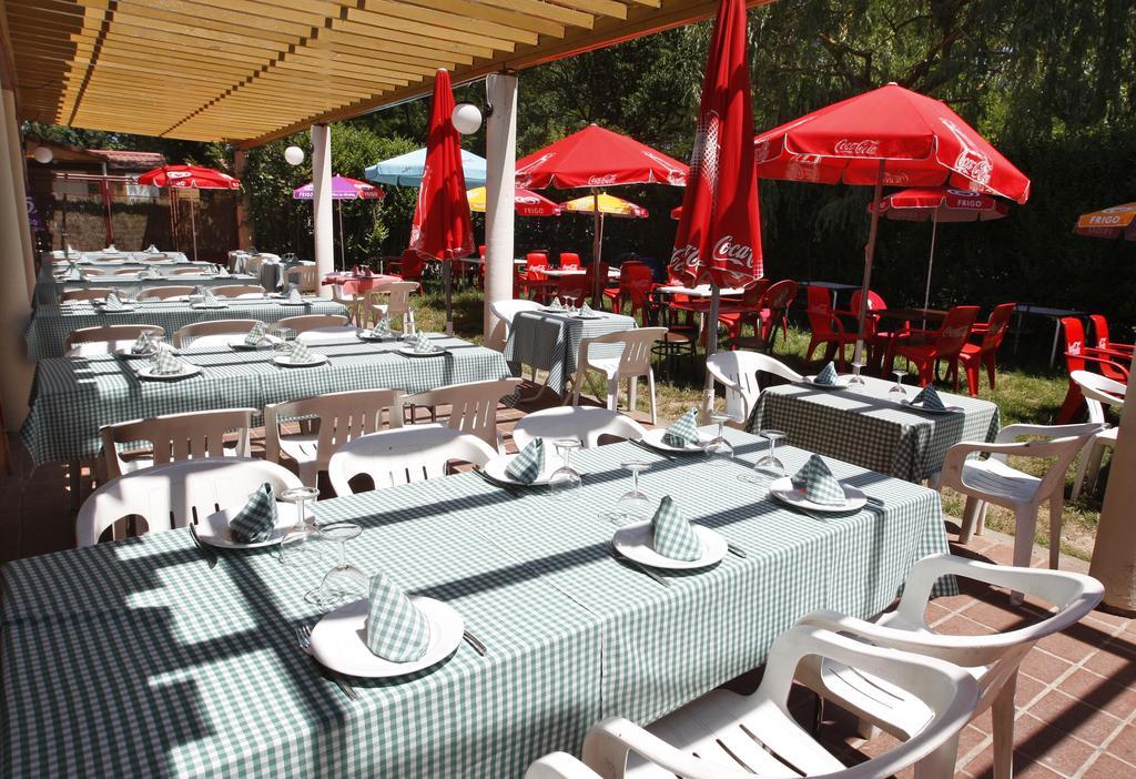 Camping Fuentes Blancas Burgos Ngoại thất bức ảnh