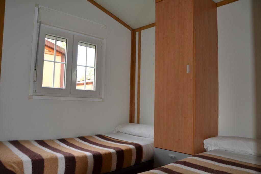 Camping Fuentes Blancas Burgos Ngoại thất bức ảnh
